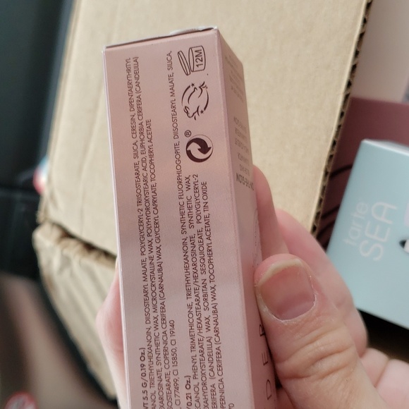 NEW Wander Beauty On-the-Glow Blush & Illuminator Stick Coral Rose/Nude NIB NEW - Picture 4 of 6